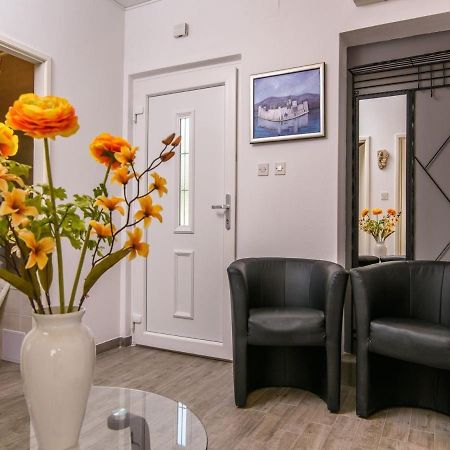 Apartments Beba - Peaceful Location โตรกีร์ ภายนอก รูปภาพ