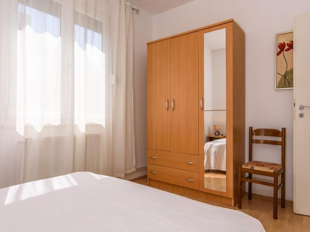 Apartments Beba - Peaceful Location โตรกีร์ ภายนอก รูปภาพ