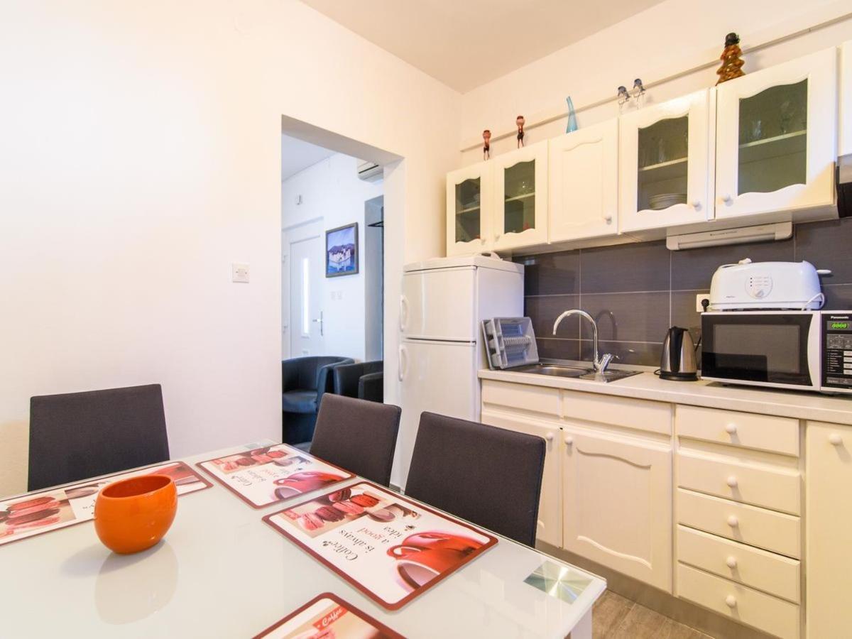 Apartments Beba - Peaceful Location โตรกีร์ ภายนอก รูปภาพ