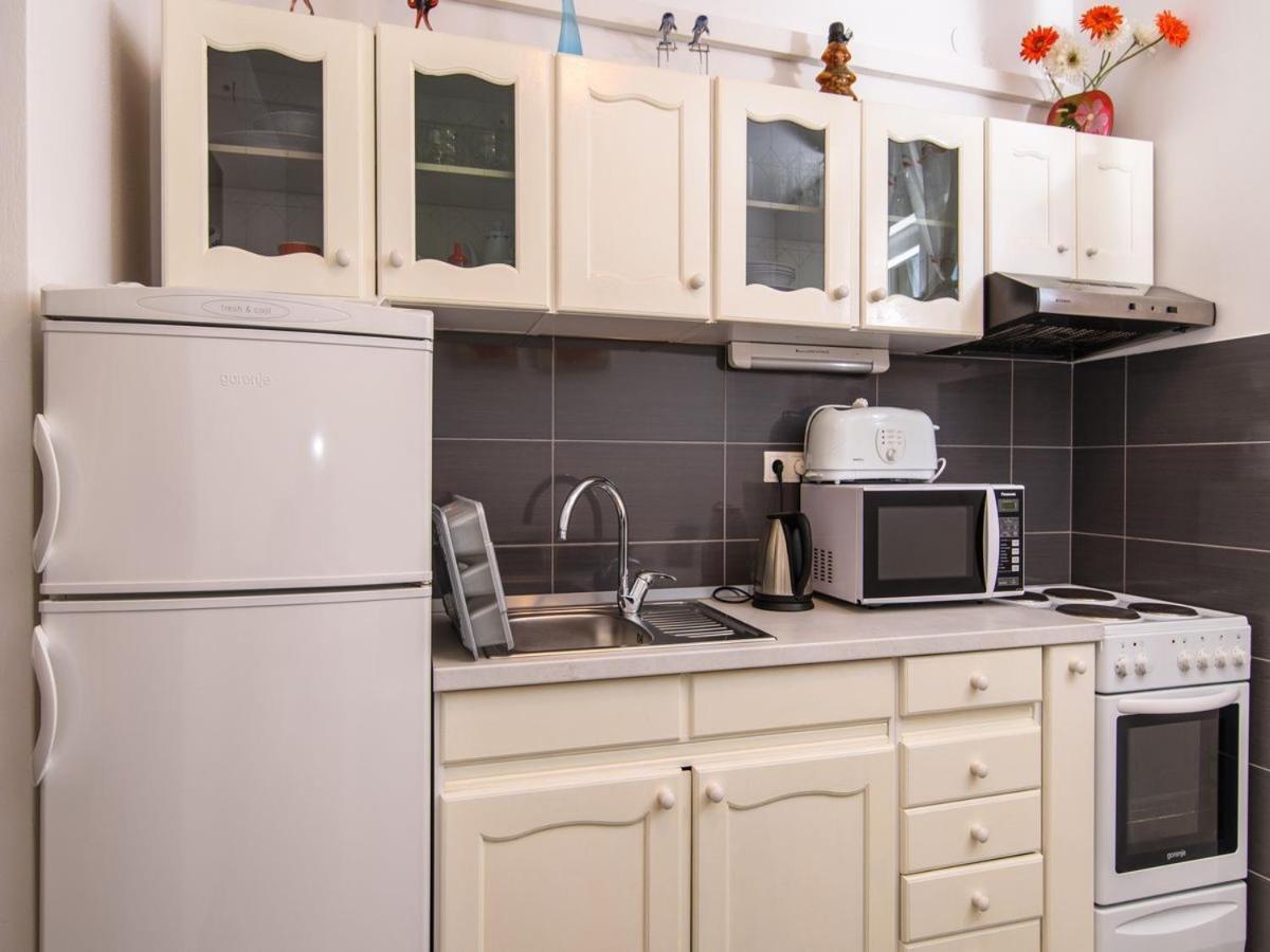 Apartments Beba - Peaceful Location โตรกีร์ ภายนอก รูปภาพ