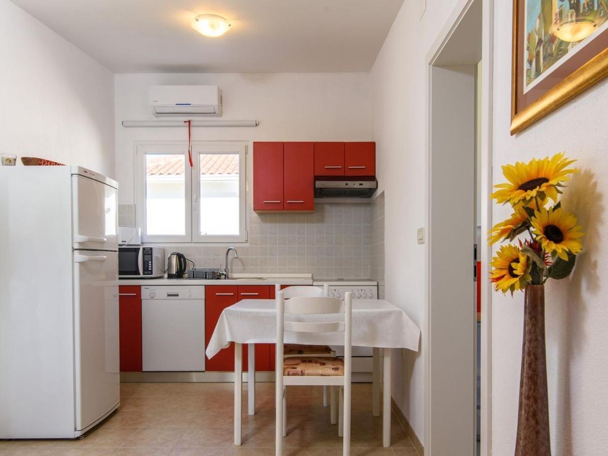 Apartments Beba - Peaceful Location โตรกีร์ ภายนอก รูปภาพ